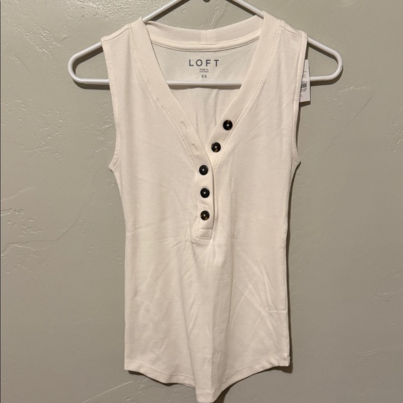 LOFT Women's Ivory Buttoned Tank Top XSmall - Picture 1 of 7
